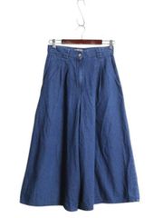 Item thumbnail for item 900d9318-b3a6-48f9-86fd-7061b239f495