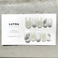 No.11 オーダーネイルチップ　白ネイル　ホワイトネイル　春ネイル　上品ネイル