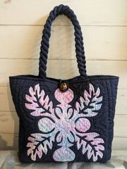 ハワイアンキルト バニティポーチ - メルカリ