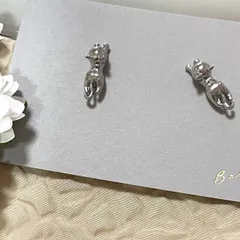 猫　シルバーメッキ　ピアス