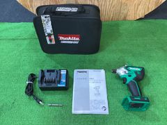 マキタ MTD001D 充電式インパクトドライバ ※現状品 ケース有 充電器 取説有（ク-78）