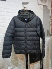 Nike(ナイキ） フード ダウンジャケット 黒