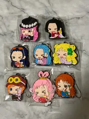 Amazon.co.jp: ワンピース ペローナ つままれキーホルダー