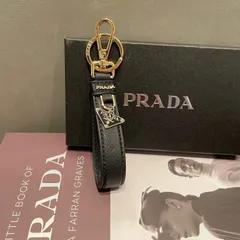 2024年最新】プラダ PRADA キーホルダー キーリング ロゴ メタル レザー ロゴ アウトレット ブランド レディース 2pp301 セール  2019 秋冬 新作の人気アイテム - メルカリ