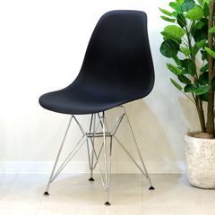 【10％OFFクーポンあり】【モデルルーム展示品】イームズチェア シェルチェア ダイニングチェア デスクチェア ブラック スチール脚