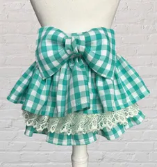 【犬服♢猫服のハンドメイド】ギンガムチェックとレースの3段フリルスカート