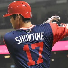 村上宗隆 東京ヤクルトスワローズ エポックワン ホロスペクトラ ライト 4種 エポック社の公式オンラインショップです。【村上宗隆】球団日本