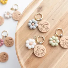 マタニティマーク 木製　キーホルダー シリコンフラワー お花のサムネイル