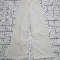 ◇ Θ ZARA ザラ ダメージ 裾フリンジフブーツカットデニムパンツ サイズ38 ホワイト系 レディース E  【1508260028011】