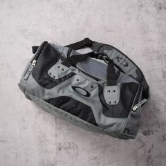 OAKLEY オークリー ロゴ刺繍 ボストンバッグ