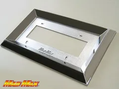 MADMAX メッキナンバー枠 50mm角 大型車用