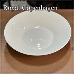 ロイヤルコペンハーゲン ホワイトフルーテッド ディーププレート 24cm パスタ皿 深皿 丸皿 サラダ  Royal Copenhagen 北欧 ラウンド プレート 白 人気【RU1015-9】