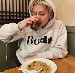 BoTT SWEATSHIRT スウェット オーバーサイズ bim tttmsw BoTT SWEATSHIRT スウェット オーバーサイズ bim tttmsw - メルカリ