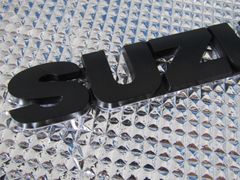 ●SUZUKI スズキ ジムニー・シエラ ABS製 抜文字TYPE MAD BLACK エンブレム