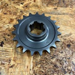 Triumph　トライアンフ　プレユニット　エンジン　スプロケット　19丁　ミッション　カスタム　ビンテージ　カフェ　(WW26520)