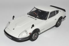 デアゴスティーニ 日産ＧＴR にピッタリのアクリケース　UV３mm厚　底板黒付♪ デアゴスティーニ 日産GTR にピッタリのアクリケース UV3mm厚 底板