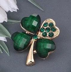 【未使用】MIKIMOTO 四つ葉クローバー＆天道虫　ラッキーモチーフ ブローチ 未使用】MIKIMOTO 四つ葉クローバー＆天道虫 ラッキーモチーフ
