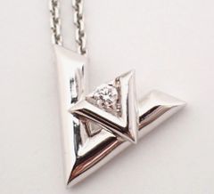 定価56万 LOUIS VUITTON(ルイ・ヴィトン) ヴォルトワンネックレスPM K18WG 6.3g ホワイトゴールド 18金 箱付き