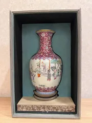 中国　清時代　官窯　大清嘉慶年製　粉彩花卉胡蝶紋馬蹄型碗　送料込み0927 中国 清時代 官窯 大清嘉慶年製 粉彩花卉胡蝶紋馬蹄