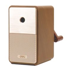 【人気商品】deli E71160 手動鉛筆削り ブラウン 茶 シンプルデザイン コンパクトでおしゃれ 自動ペン送り機能付 大容量ダストボックスで簡単お手入れ 上部な合金鋼カッターを採用 ＜芯の太さが5段階で調節可能＞ ＜折れ芯自動排出＞ 鉛筆 色鉛筆 6.5