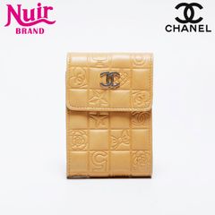 Miu Miu ミュウ ミュウ クラッチバッグ パテントレザー 型押し