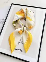 アクセサリー レディース スカーフ 1枚 レディース エレガントなヴィンテージスクエアーヘッドスカーフ、新作春夏ヘアバンド、レディースバンダナ、バッグ用スカーフ、洒落た雰囲気に仕上げるのにぴったりのヘアアクセサリー