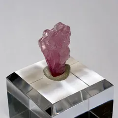 ブラジル ミナスジェライス州産ローズクォーツ 【一点物】 原石 鉱物 天然石 パワーストーン (No.1662)