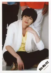 【中古】生写真(ジャニーズ) Kis-My-Ft2/玉森裕太/全身・座り・胡坐・首に左手/17夏 コンサートパンフ＆グッツ撮影オフショット/公式生写真