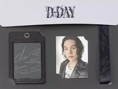 SUGA Agust D TOUR D-DAY ミニフォトカードホルダー - メルカリ