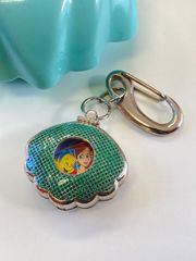 【中古品】 TOKYO DISNEY SEA東京ディズニーシー アリエル 貝殻 時計 キーホルダー 現状品