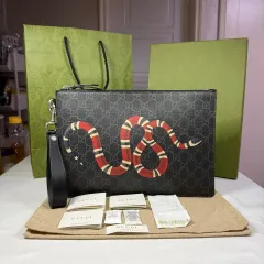 【新品未使用】ヘビ革 クラッチバッグ スネークパターン 新品未使用】ヘビ革 クラッチバッグ スネークパターン 新品未