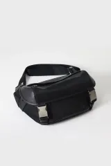 TIME フラップ マルチ ポケット プラダ ショルダーバッグ ブラック 新製品を販売しています