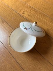 大倉陶園 金蝕バラ 蓋付き ボンボニエール 小物入れ - メルカリ