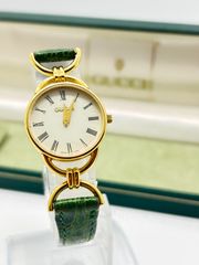 シェル文字盤が綺麗 Christian Dior クォーツ腕時計 グリーンレザー