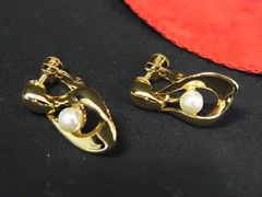 ■極美品■ LANCEL ランセル ネジバネ式 パール イヤリング アクセサリー レディース ゴールド系 DK4151のサムネイル