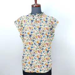 any FAM　2 サイズ　ノースリーブシャツ　タンクトップ　made with LIBERTY fabric　花柄　コットン100%　オンワード樫山　エ二ィファムのサムネイル