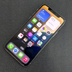 SIMロック解除済 iPhone 11 Pro 64GB シルバー MWC32J/A