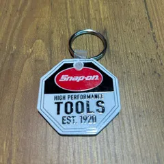 Snap-on　KEY HOLDER　OCTAGON　バントラック　スナップオン　キーホルダー　ラバー　新品未使用　MADE IN USA　工具　アメリカ　PVC製　アメカジ　カジュアル　アメリカ雑貨のサムネイル