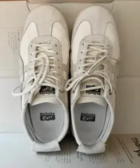 ✨新品未使用✨Onitsuka Tiger NORICO フラットシューズ 24