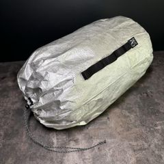 スタッフサック　スタッフバッグ　コンプレッションバッグ　タイベック　軽量　登山　UL　シルバー