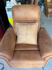 寛樹様専用！関家具 チェア 電動パーソナルチェア エレノア ELENORE