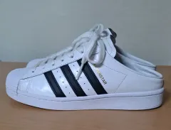 超希少 adidas スーパースター ミュール 即完売 入手困難 - メルカリ
