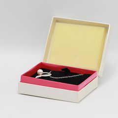 ジョニーデップ バニーマン ネックレス A Bunch Of Stuff - メルカリ