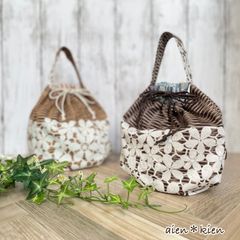 ぽってり可愛い♪おくたごんきんちゃく＊リアルカゴ柄　ビターブラウン×ブルー花柄　浴衣バッグ　巾着バッグ