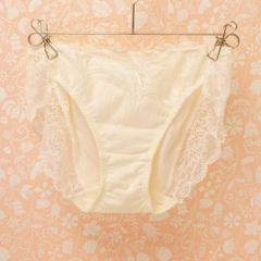 FLORALE by Triumph Mサイズ