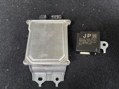 ジャパン タクシー(JPN TAXI)(NTP10) RECEIVER DOOR CONTROL FUEL PUMP CONTROL 2個セット　89741-15010　89571-15010　中古