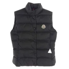 MONCLER モンクレール ベスト 48342-50-68959 CLASSE 1 ダウン ベスト ロゴ ワッペン ブラック系【中古】のサムネイル