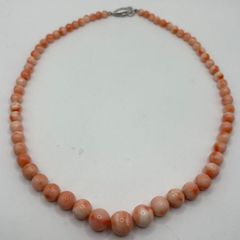 ◎【✨遺品整理✨】珊瑚　サンゴ　ネックレス　アクセサリー　アクセ　ジュエリー　宝石　骨董品　レディース　女性　宝飾品　ピンク　石　ストーン　生前整理　高級　アンティーク　ヴィンテージ　おしゃれ　かわいい　婦人　玉　首輪 NC　シルバー　貴金属