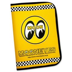 GO ! GO ! MOONEYES ムーンアイズのカータイトルホルダー（イエロー） カーアクセサリーアメリカ雑貨アメリカン雑貨