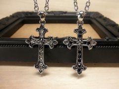 ネックレス　フレアクロス石入り　ゴスロリ　パンク　ロック　ゴシック　ロリータ